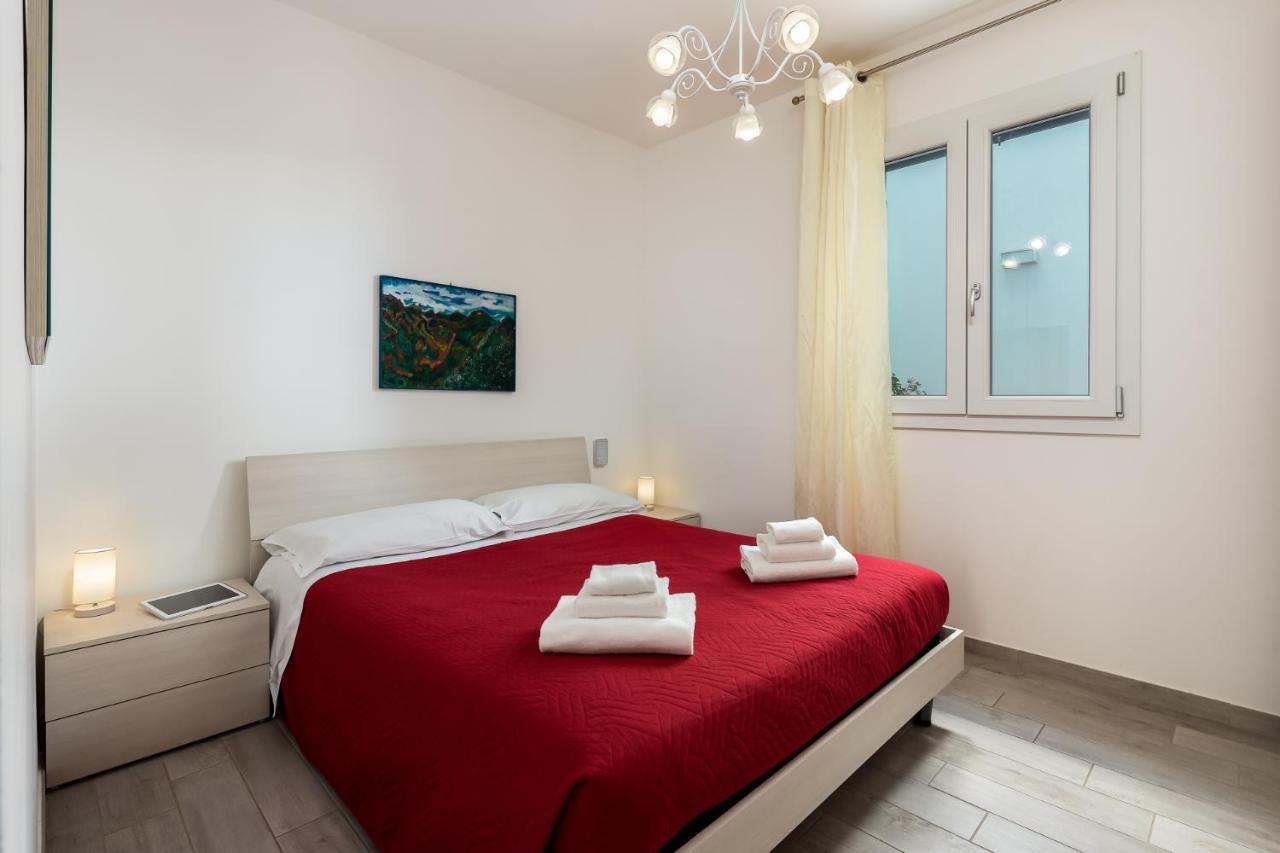 Residence Le Palme 산비토로카포 외부 사진