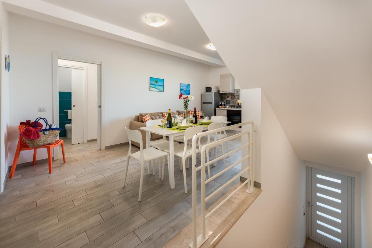 Residence Le Palme 산비토로카포 외부 사진