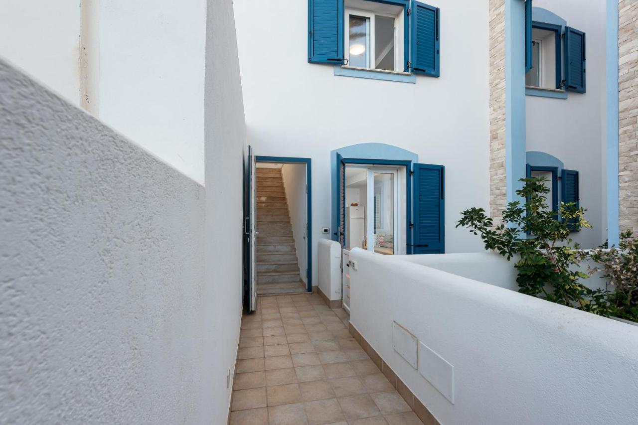 Residence Le Palme 산비토로카포 외부 사진