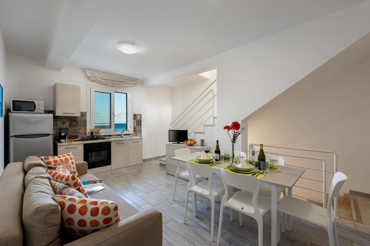 Residence Le Palme 산비토로카포 외부 사진
