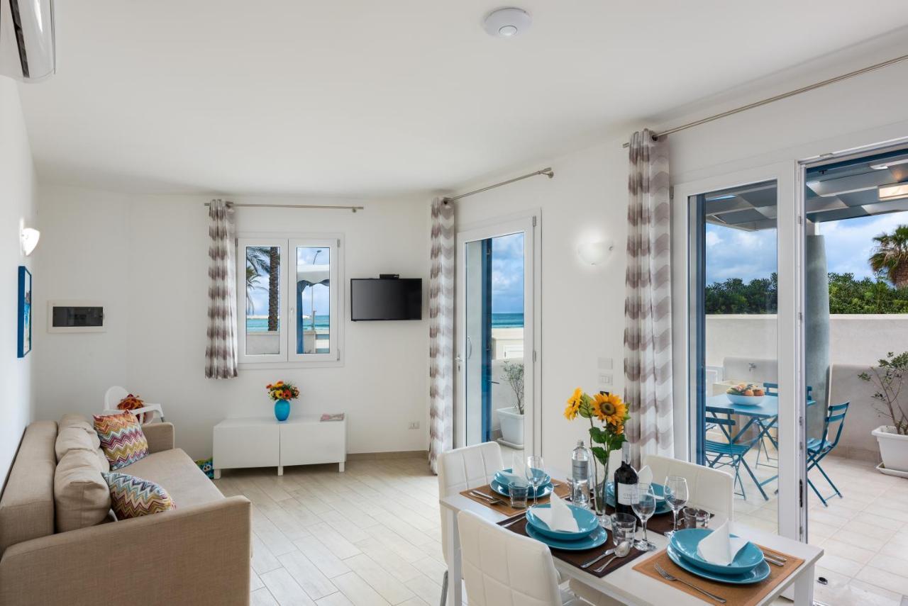 Residence Le Palme 산비토로카포 외부 사진