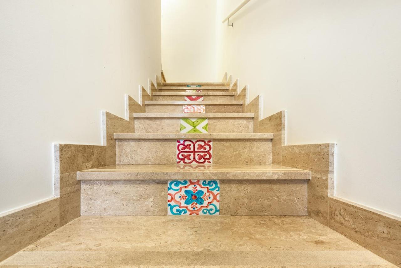 Residence Le Palme 산비토로카포 외부 사진